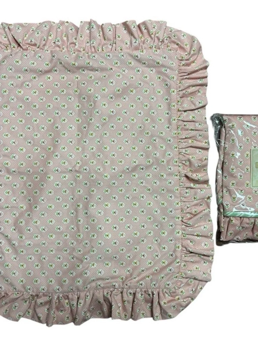 VINTAGE- (2) Legacy A Ryan Company Petite Fleur Floral Standard Pillow Shams